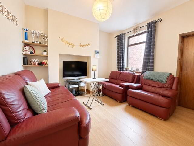 27 Elaine Street 3 of 11