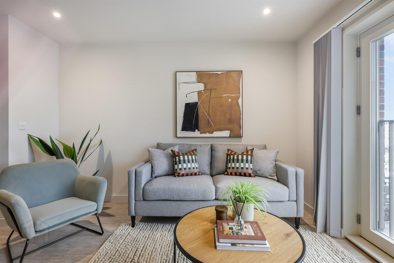 Lady Pirrie House, 2 Bedroom Apartment 1 of 19