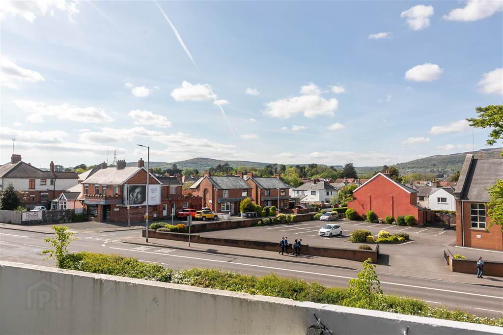 204E Upper Lisburn Road 19 of 20