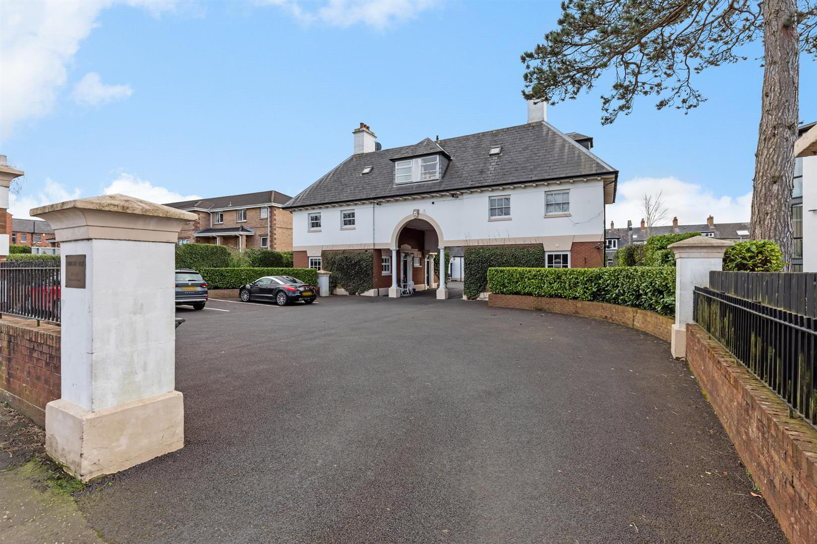 Apt 7 Ashbourne Court, 225-227 Belmont Road 1 of 15