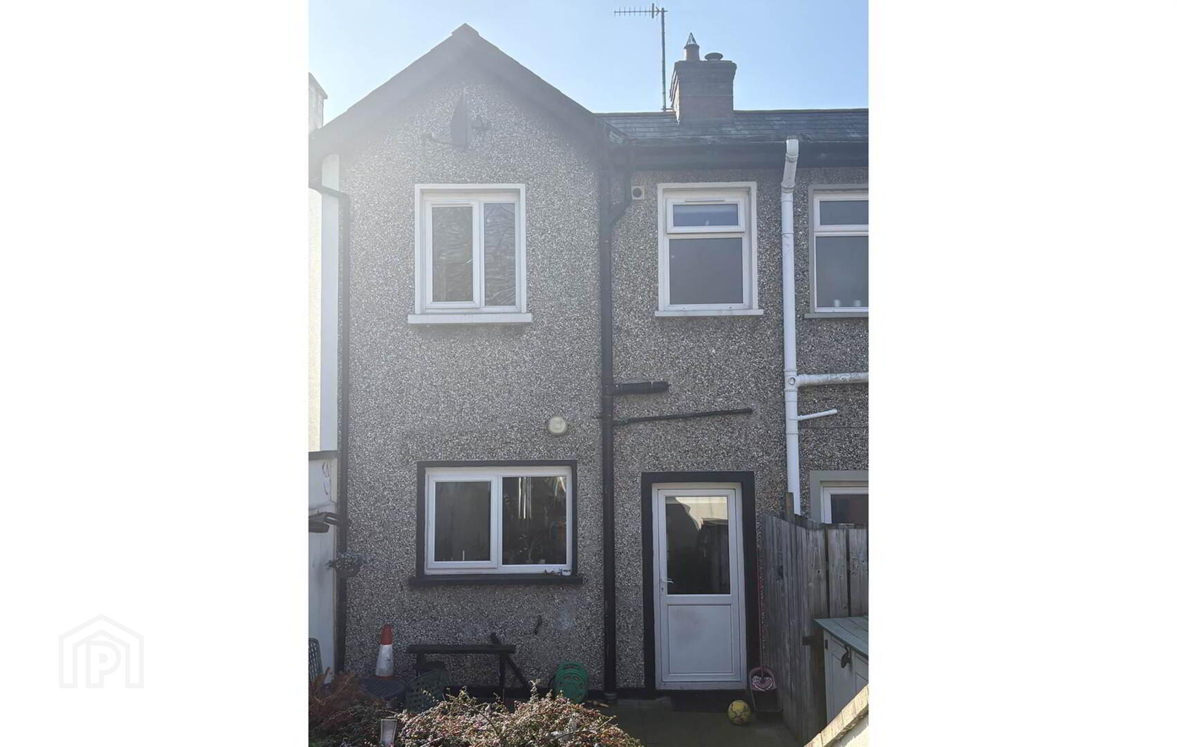 26 Fairhill Street 2 of 9