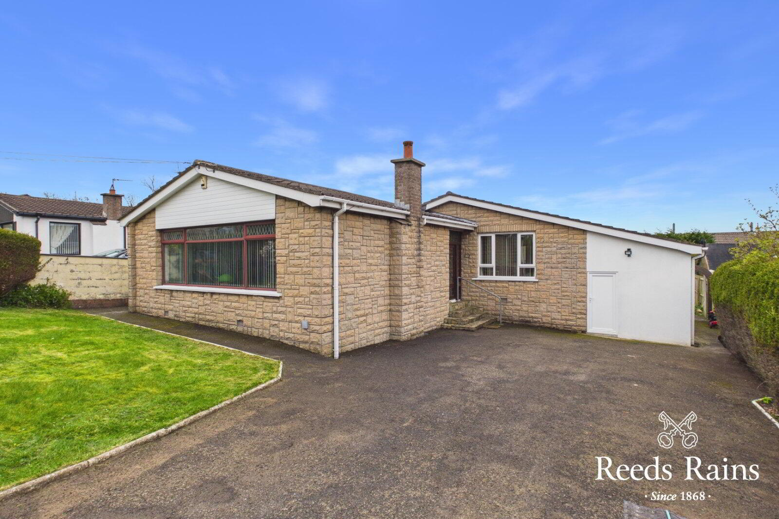11 Donegall Crescent 1 of 17