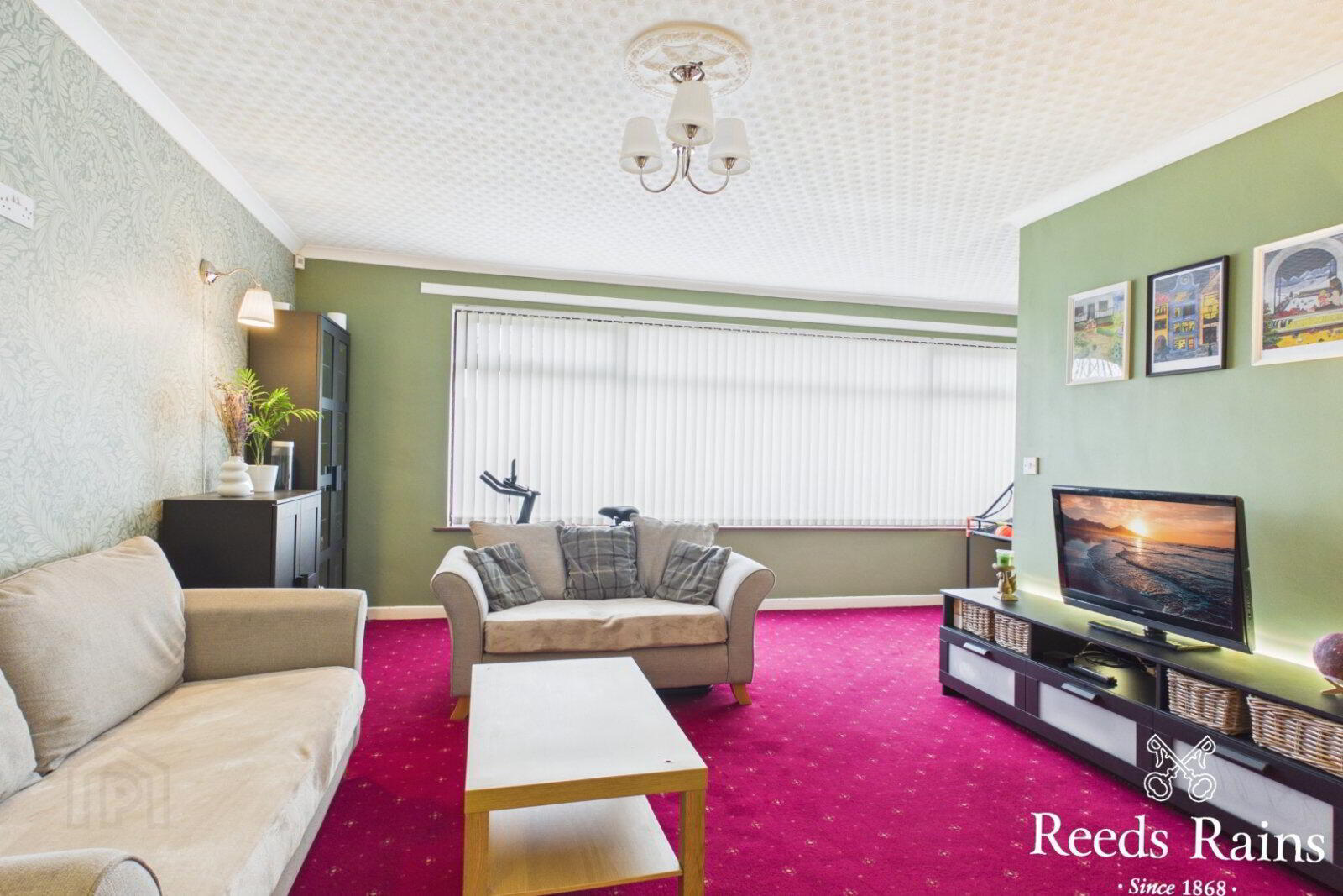 11 Donegall Crescent 2 of 17