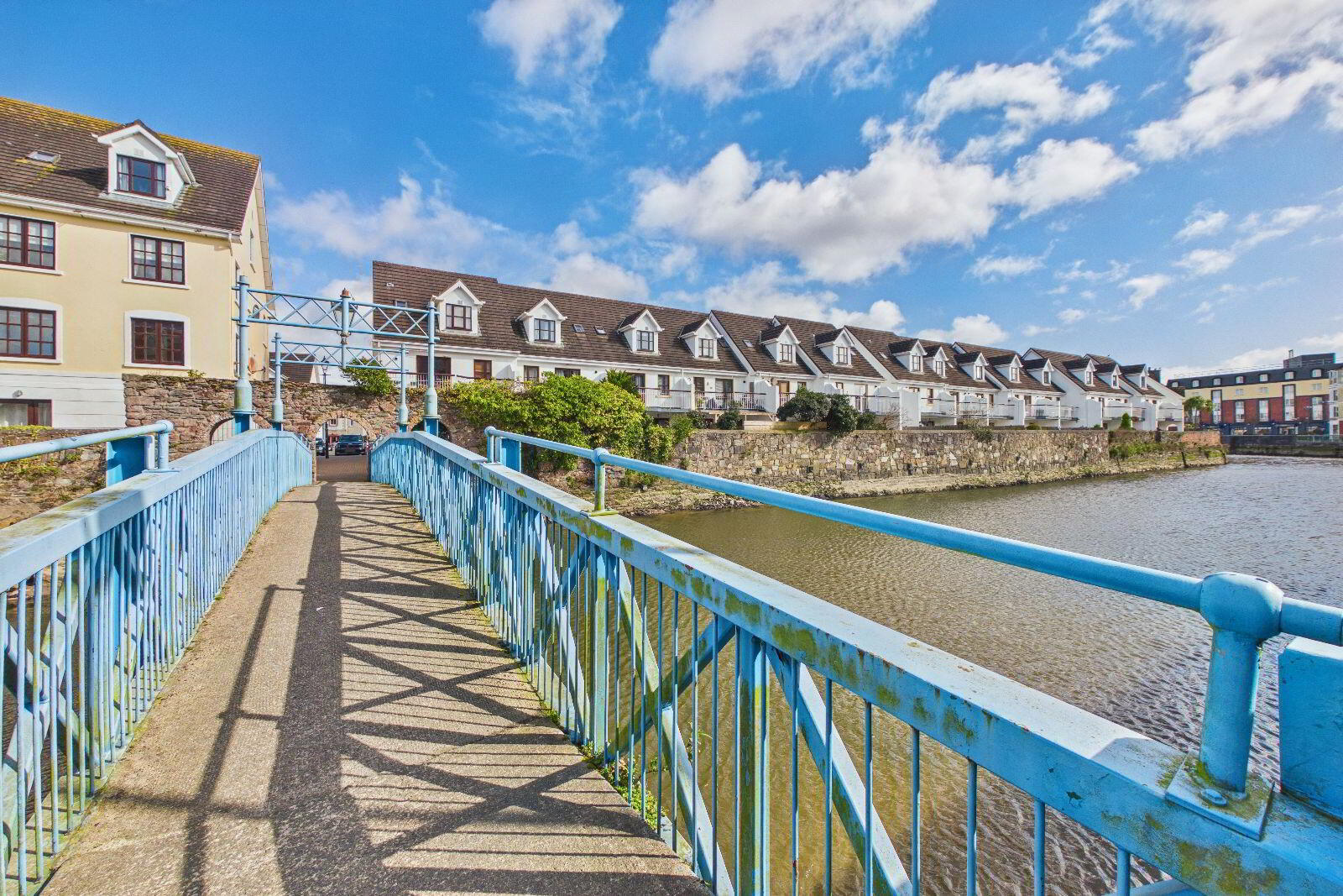 Apartment 14 Cois Caladh 2 of 23