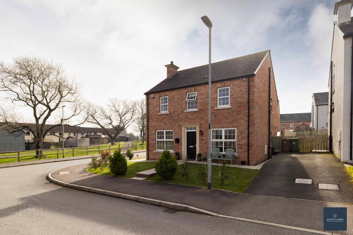 57 Dicksons Wood 2 of 42