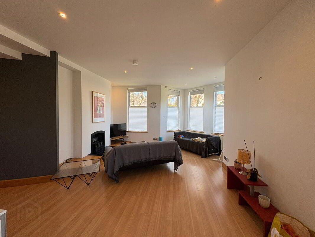 Apartment 3 6 Sans Souci Park 10 of 10