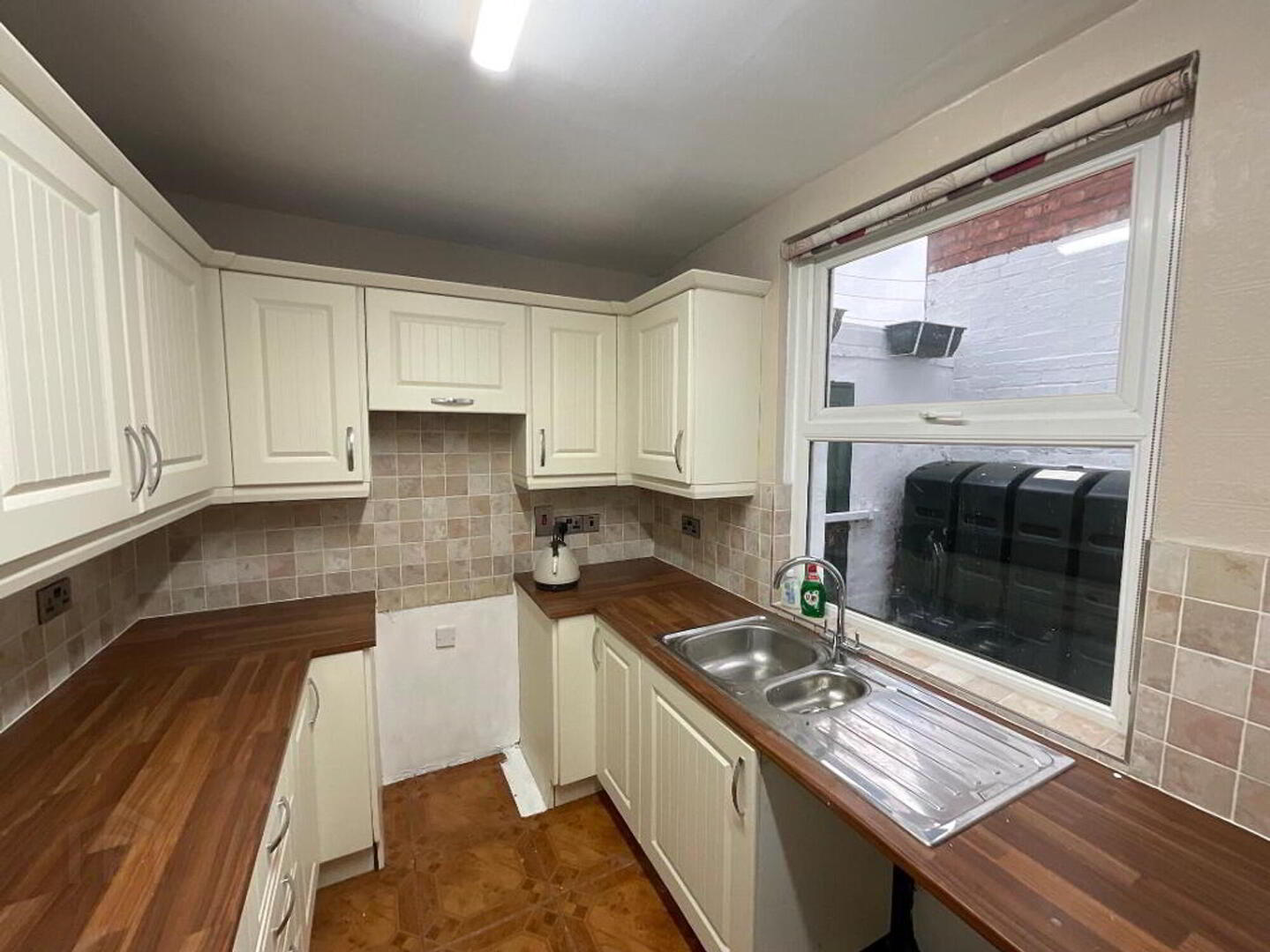 42 Manor Street 3 of 9