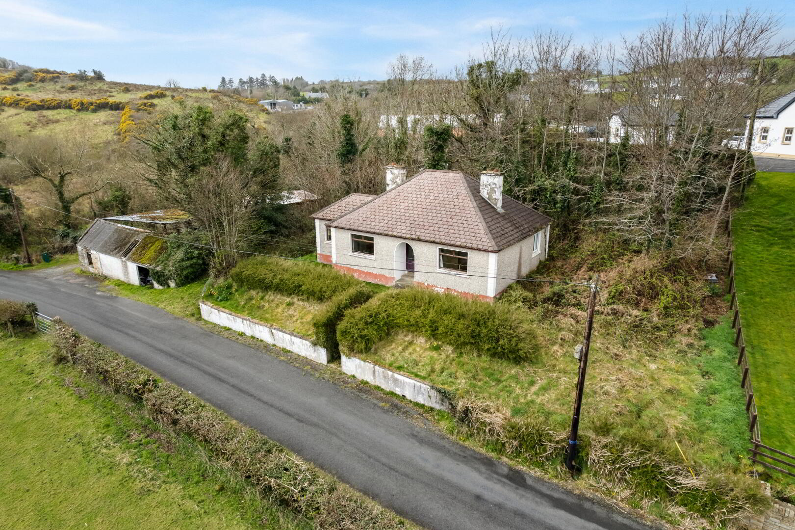 Inver Road, Inver