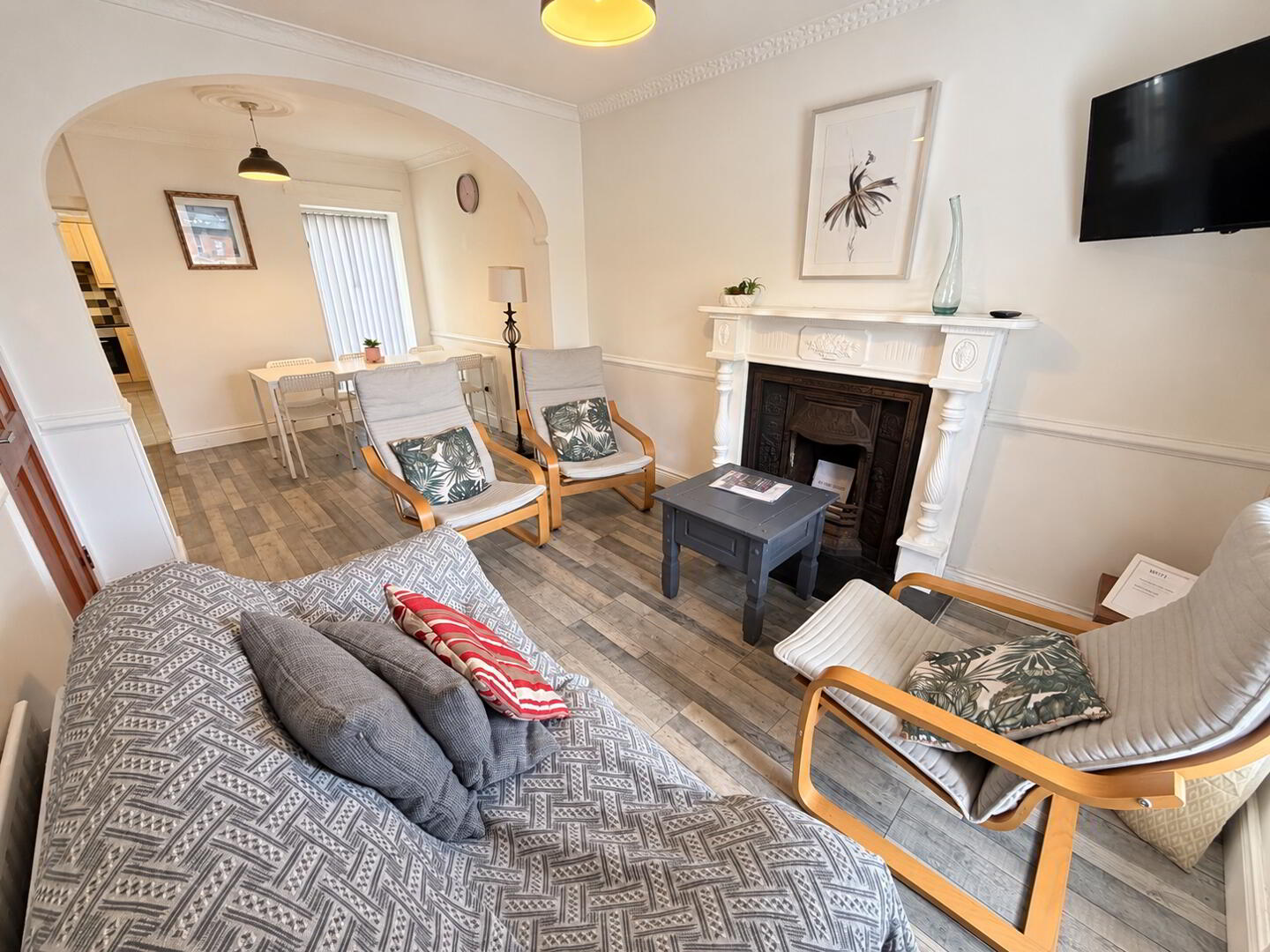 2 Westend Terrace 3 of 12