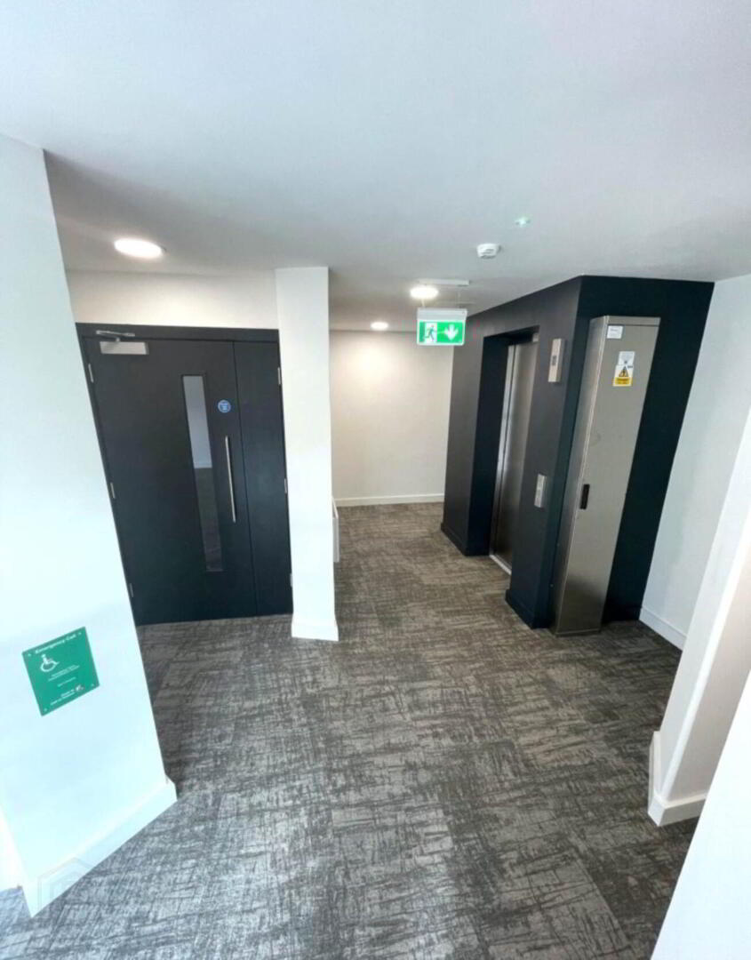 1862 Barrow (Office 2) 3 of 5