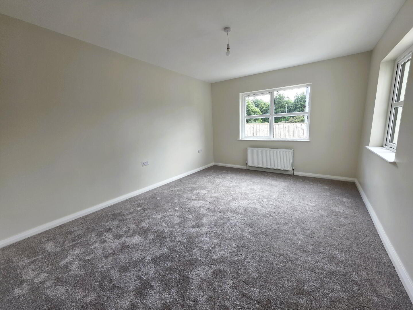 New-Build Apartment, 39 Benson Street 12 of 13