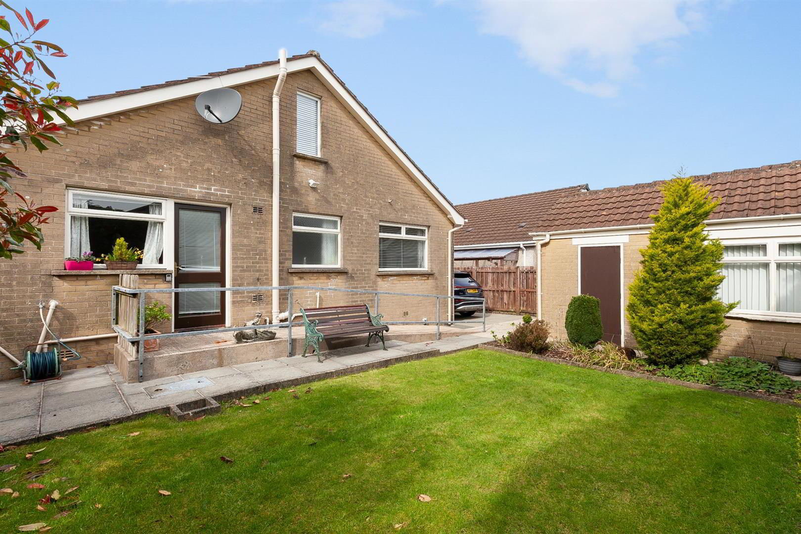 6 Woodford Road 19 of 19