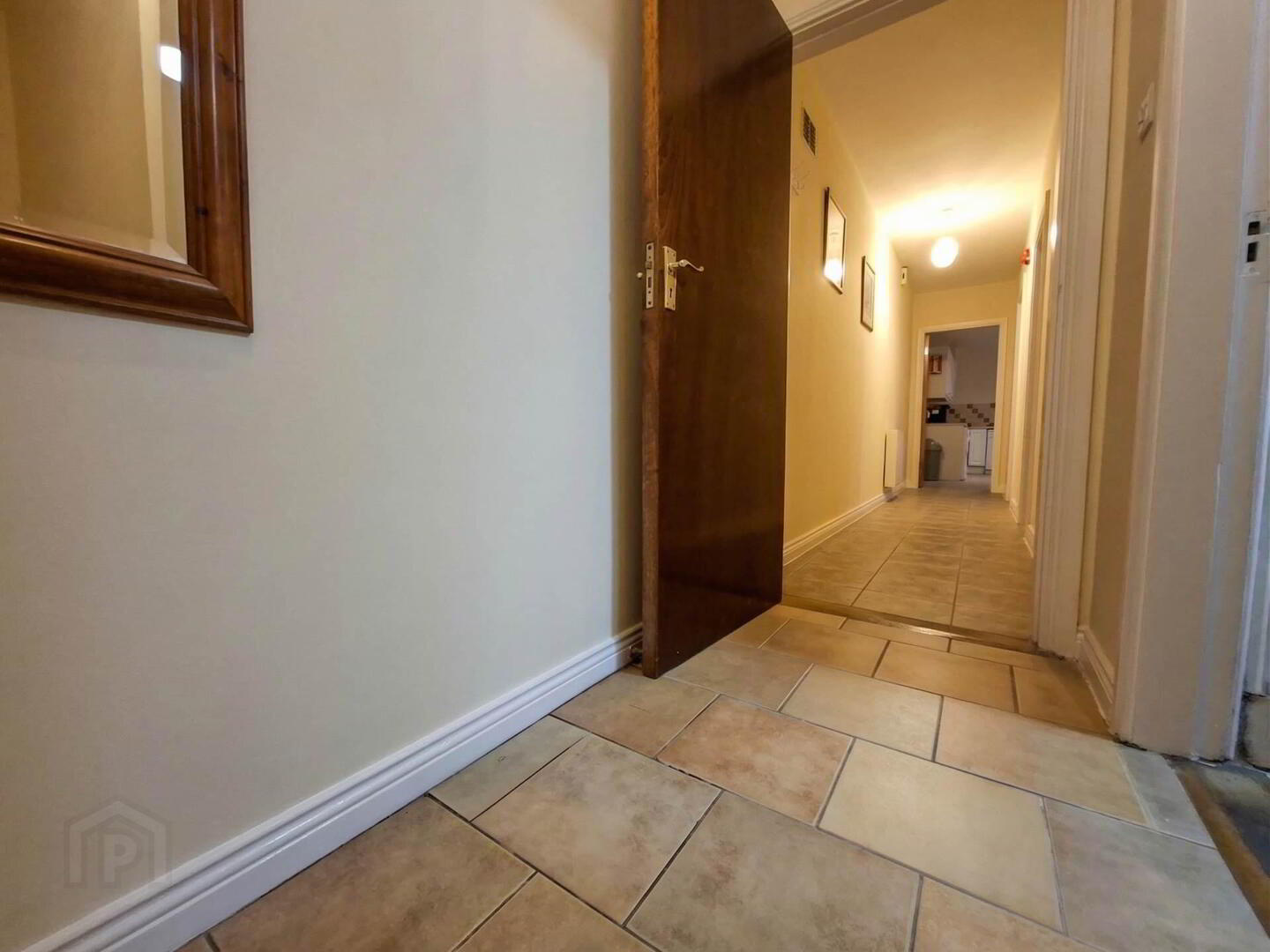 15 Grosvenor Court 3 of 13