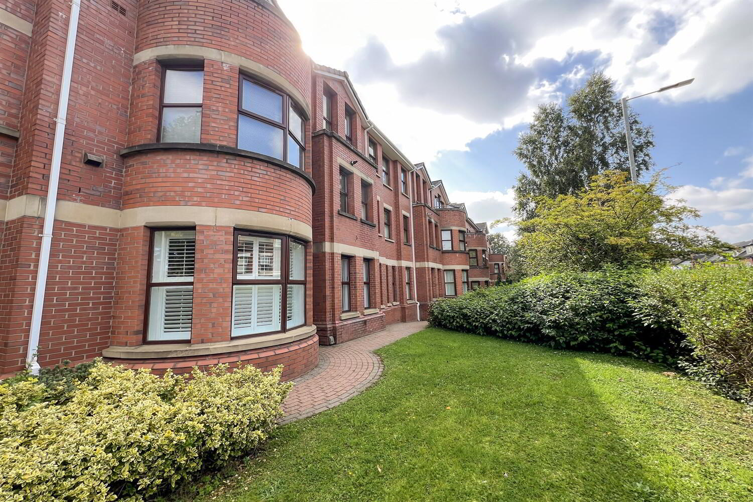 Apt 7, Myrtlefield Manor 2 of 21