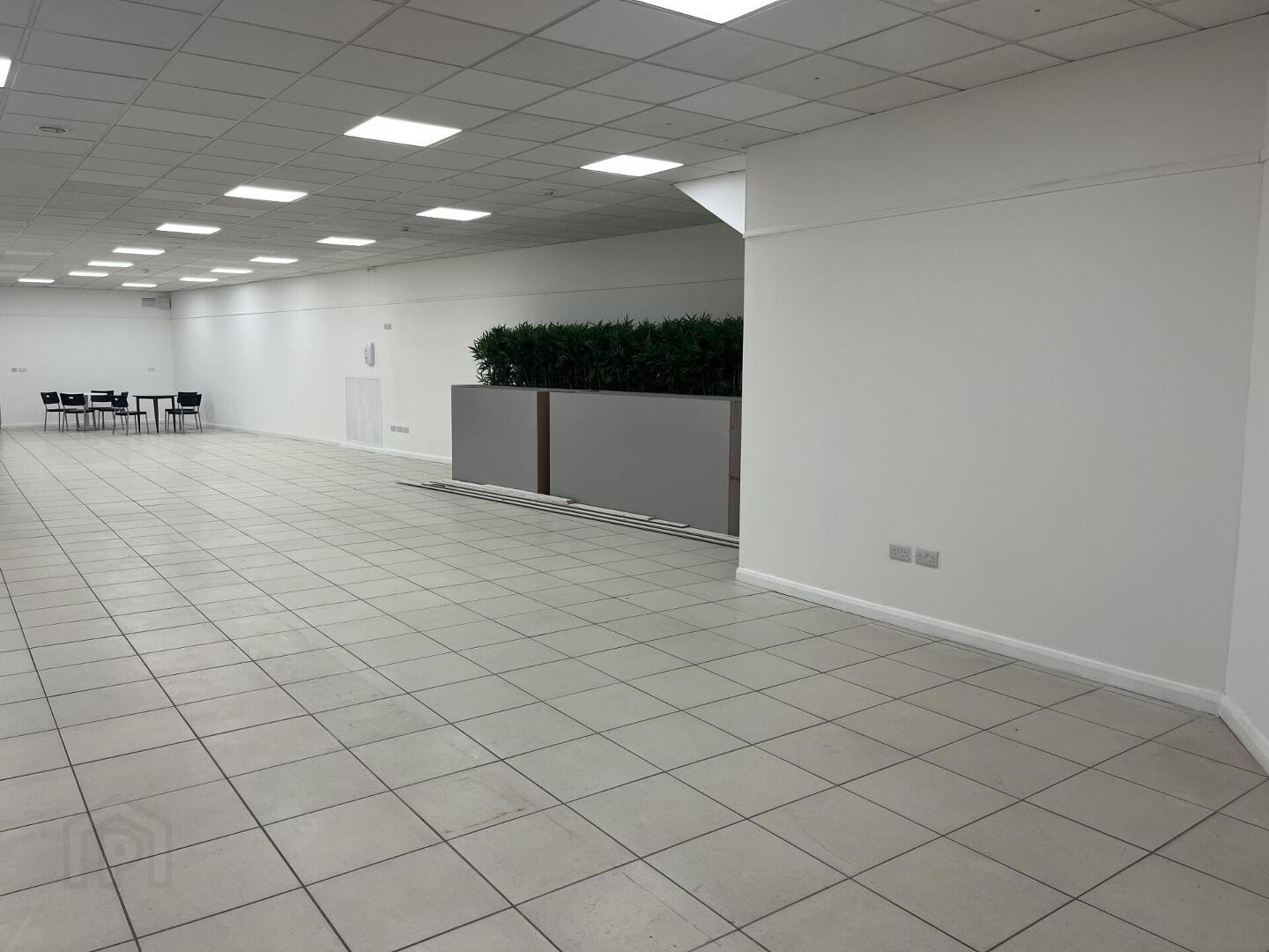 Unit 1B, 55-59 High Street 6 of 7