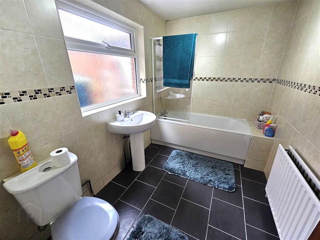 4 Forfar Street 7 of 8