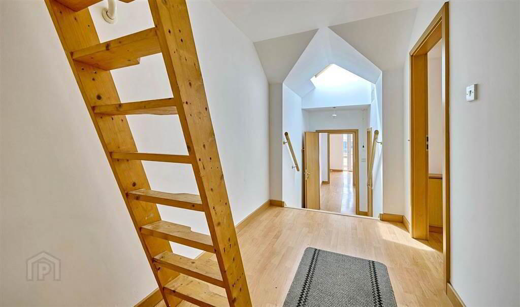 7 Dufferin Square 21 of 22