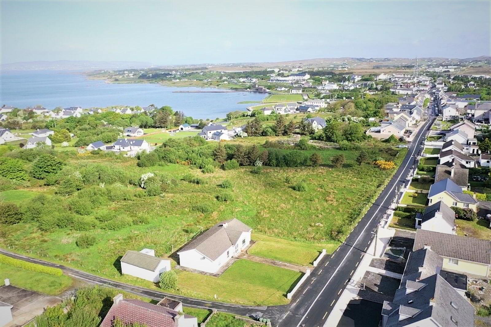 Seaview House On, C. 3 Acres Caravan Road 20 of 20