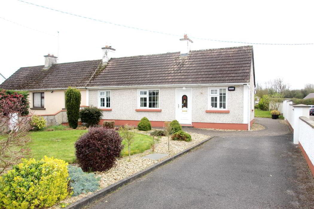 12 Garrycastle Cottages 3 of 29