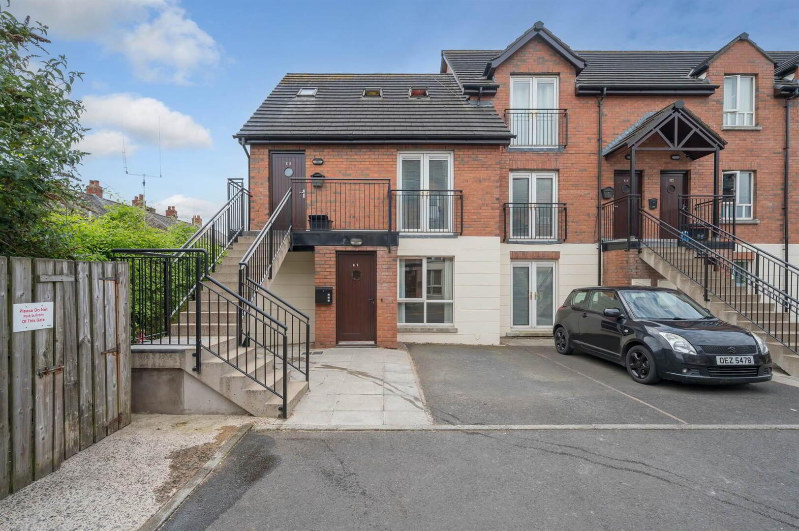 21 Maldon Court 1 of 13