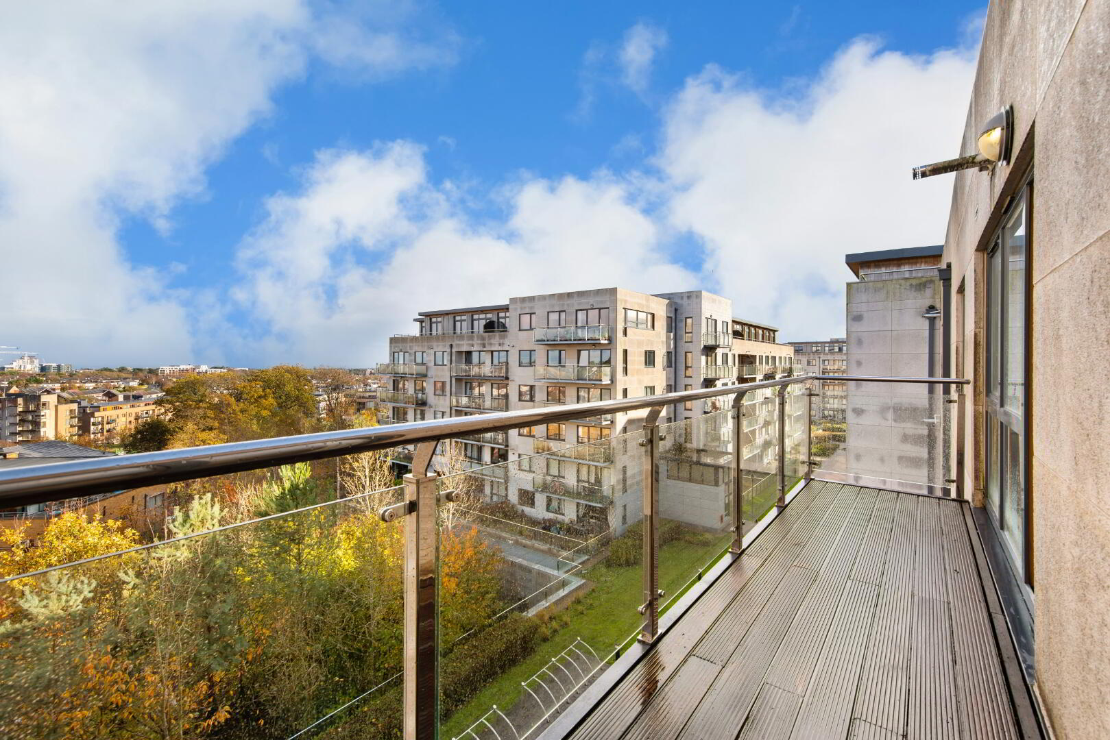 The Willow, 33 Parkview 1 of 12