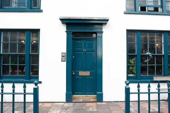 The Postmasters House, 33 Shore Road 16 of 17