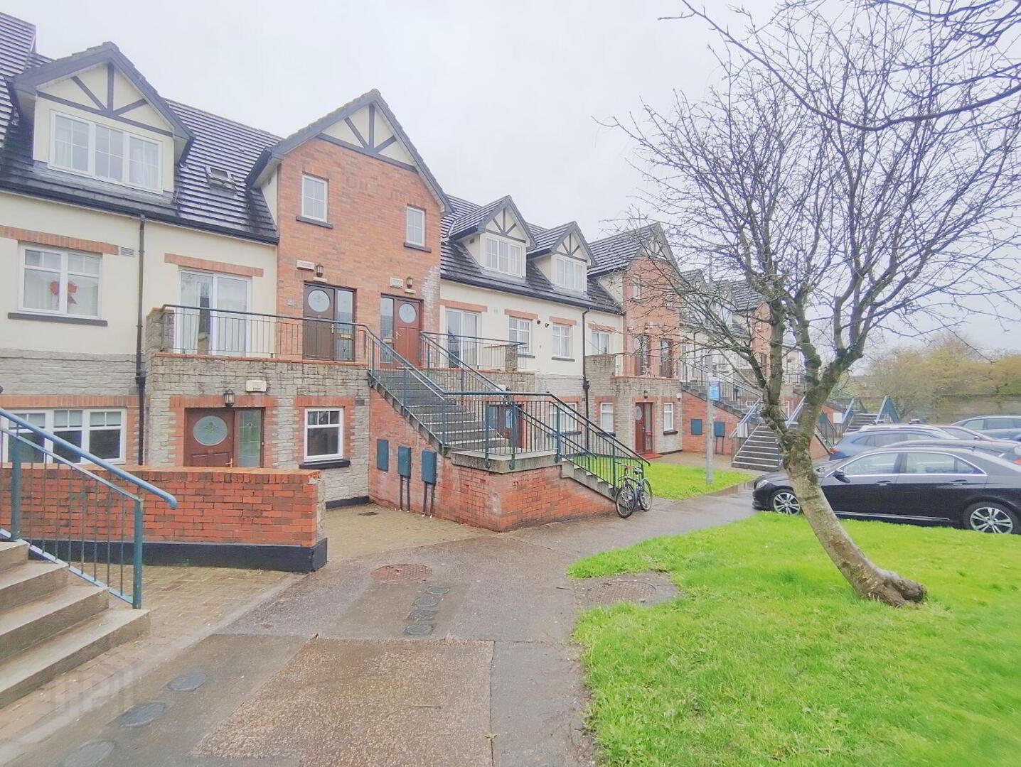 28 Alandale Hall 14 of 15