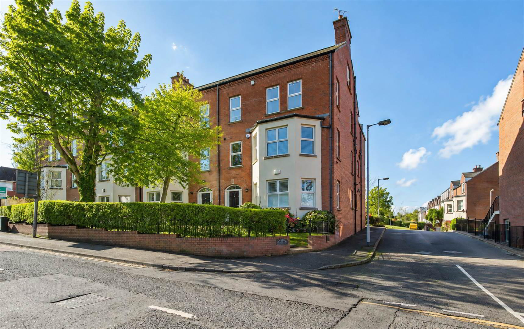 Apt 14, Church Court 1 of 25