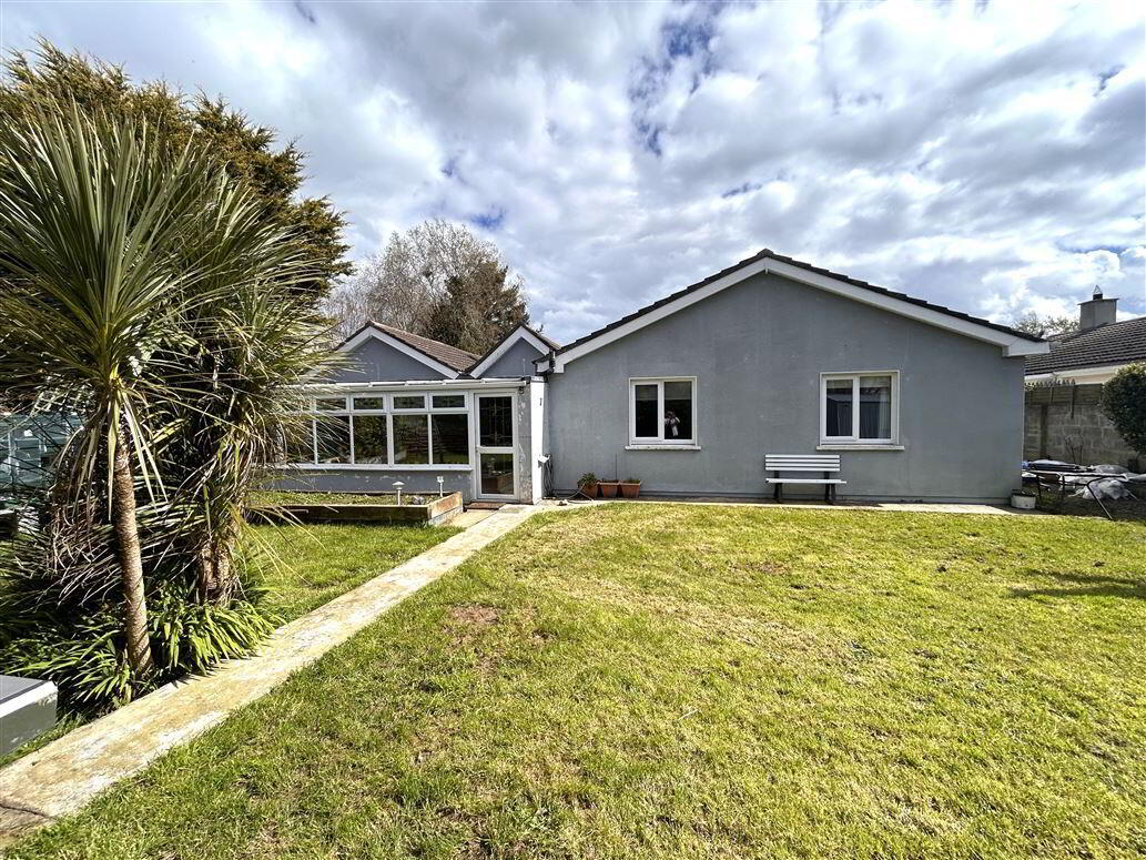36 Fairways Lawns 23 of 24