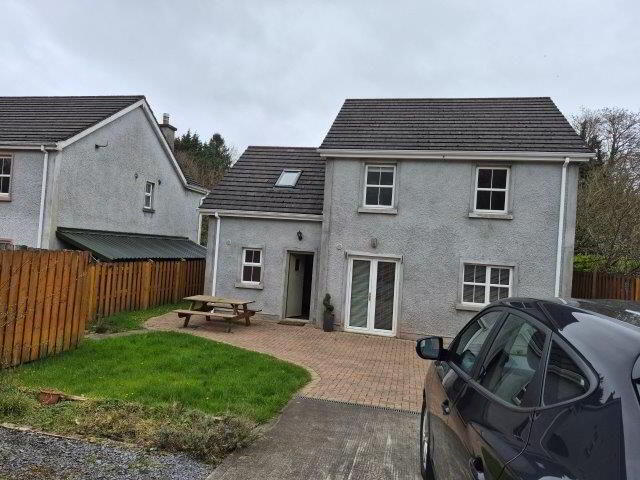 4 Millbank Glen 2 of 35