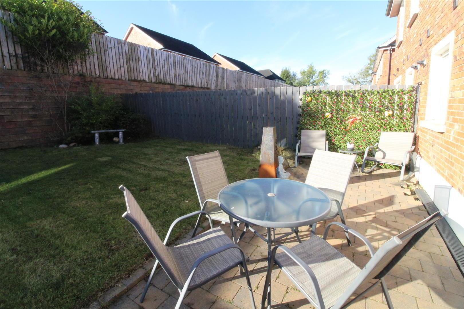 10 Foxton Green 15 of 16