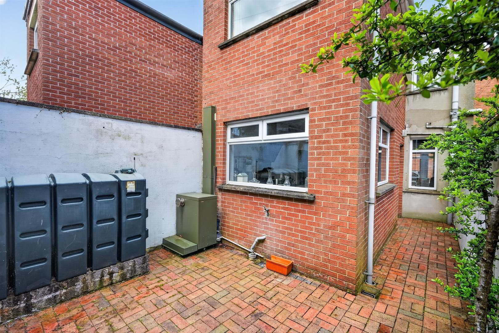 2 Marlborough Gardens 19 of 20
