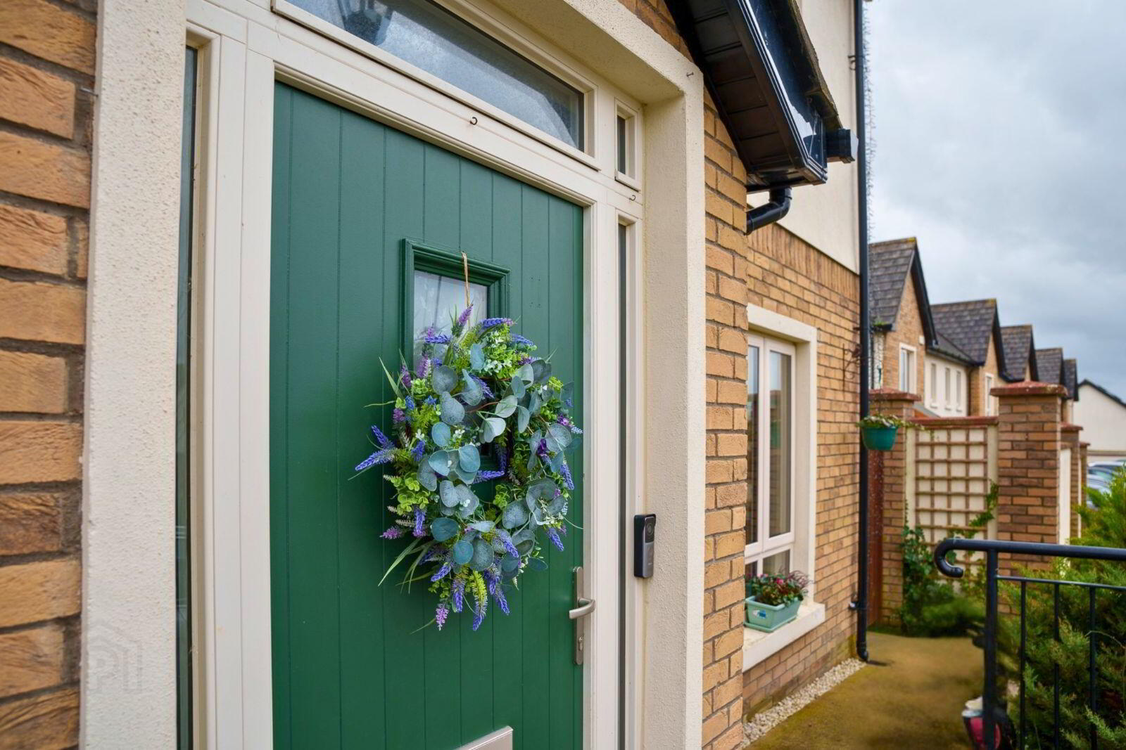 11 Cois Glaisn Lawn 3 of 28