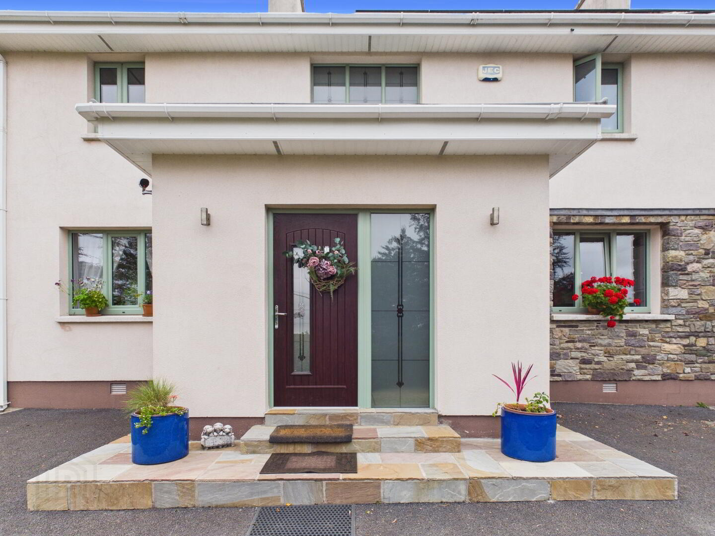 Loreto House, Rockshire Road 2 of 22