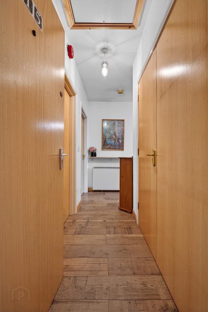 15 Waveney Court 2 of 14