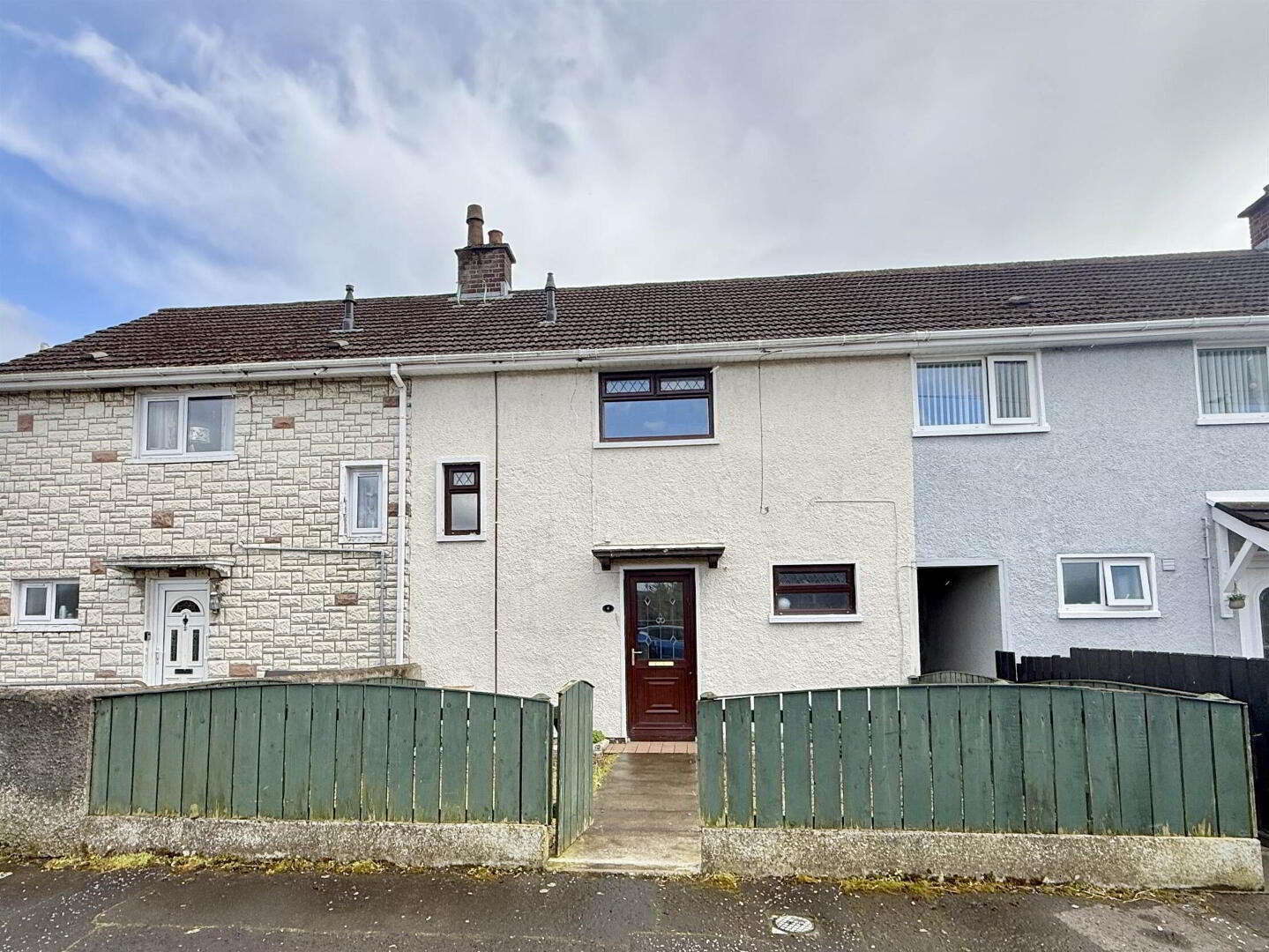 4 Tullyard Way 1 of 11
