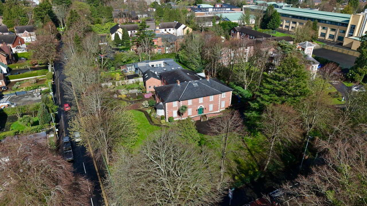Iona House, 28 Fortwilliam Park 1 of 7