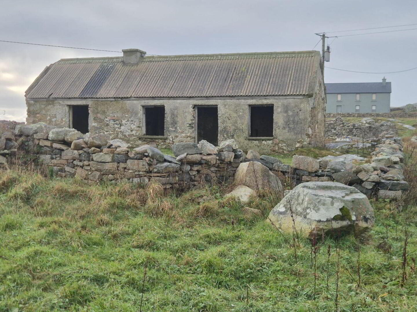 Derelict Cottage 2 of 46