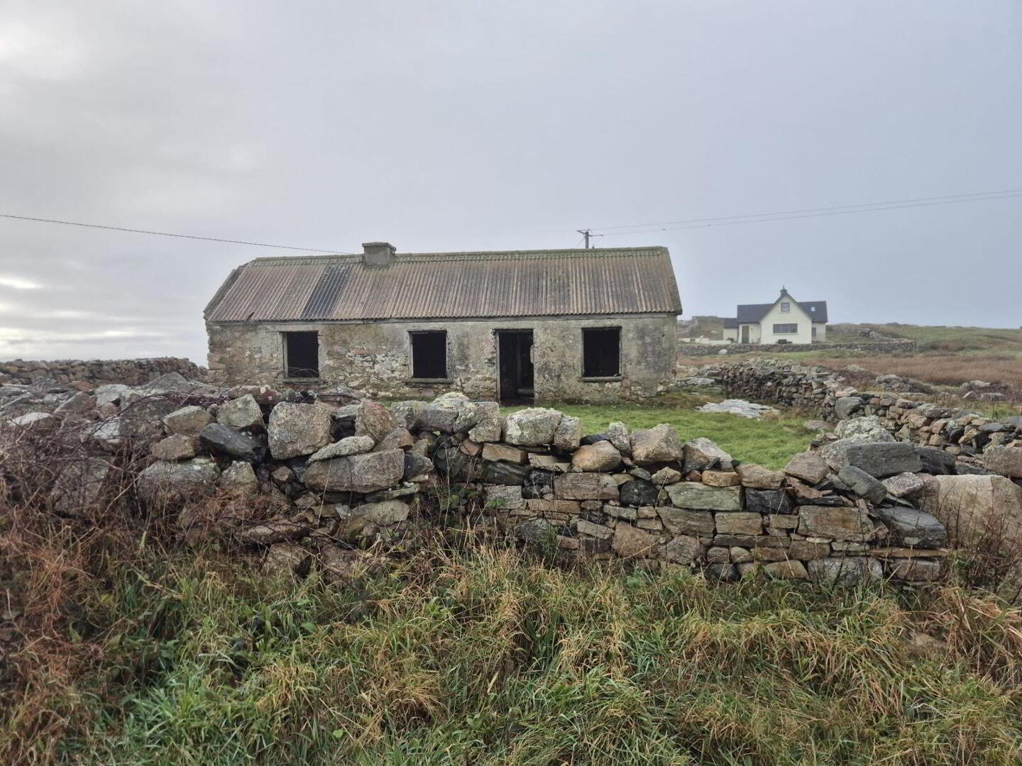 Derelict Cottage 3 of 46