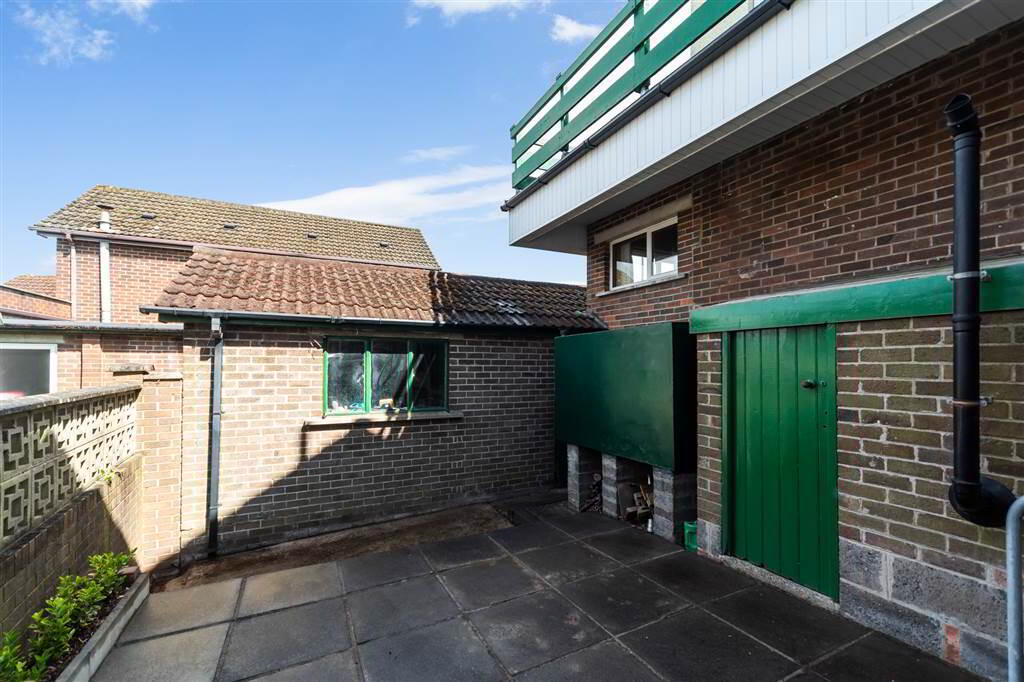 Hillcrest, 14 Casaeldona Park 31 of 32