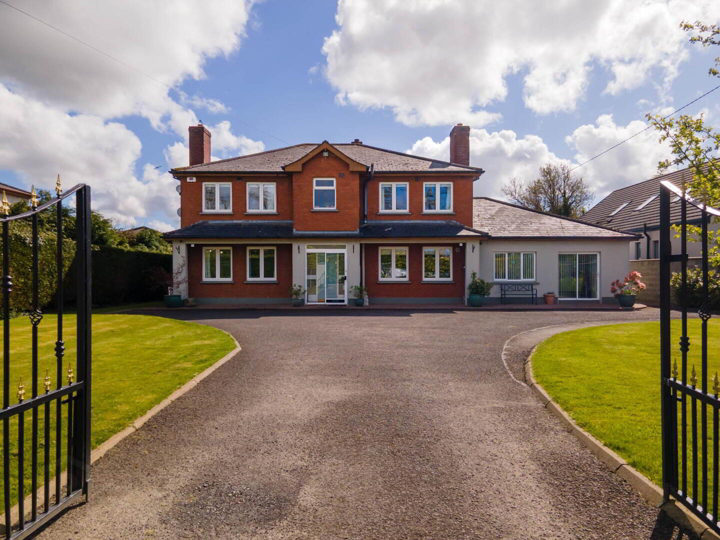May House, Hickeys Lane 2 of 39