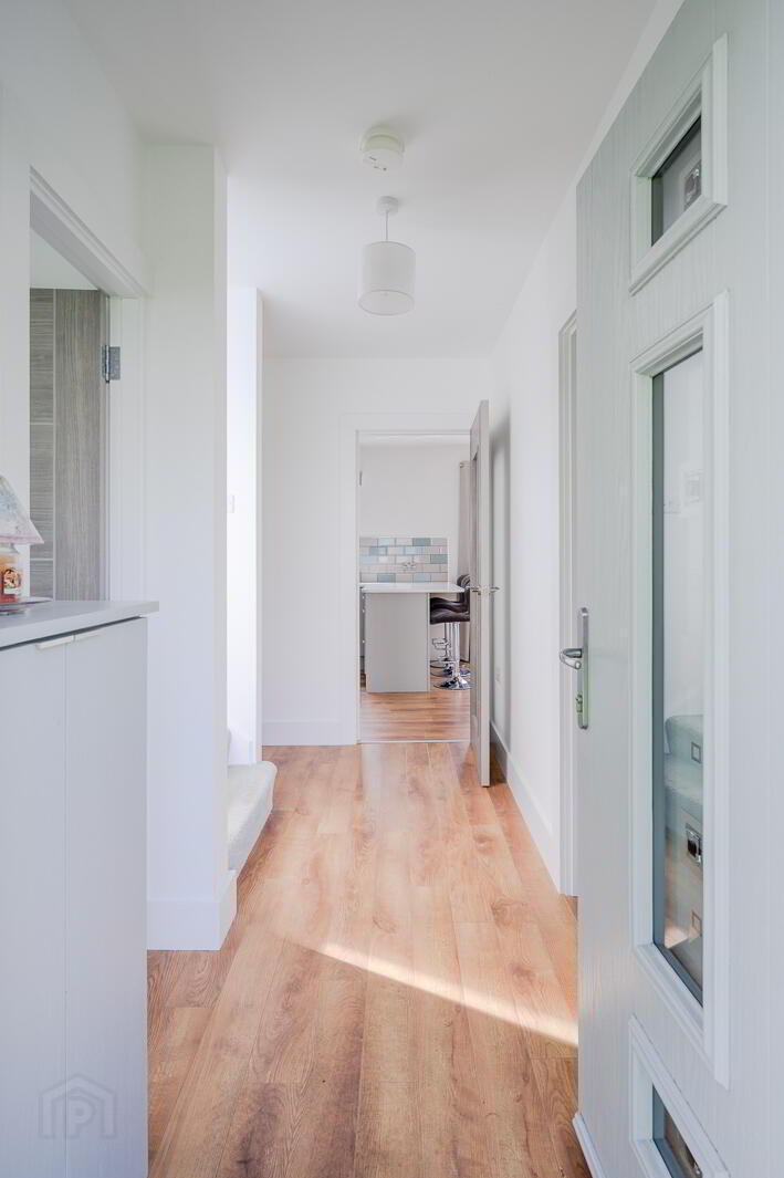 19 Abbots Wood 3 of 32