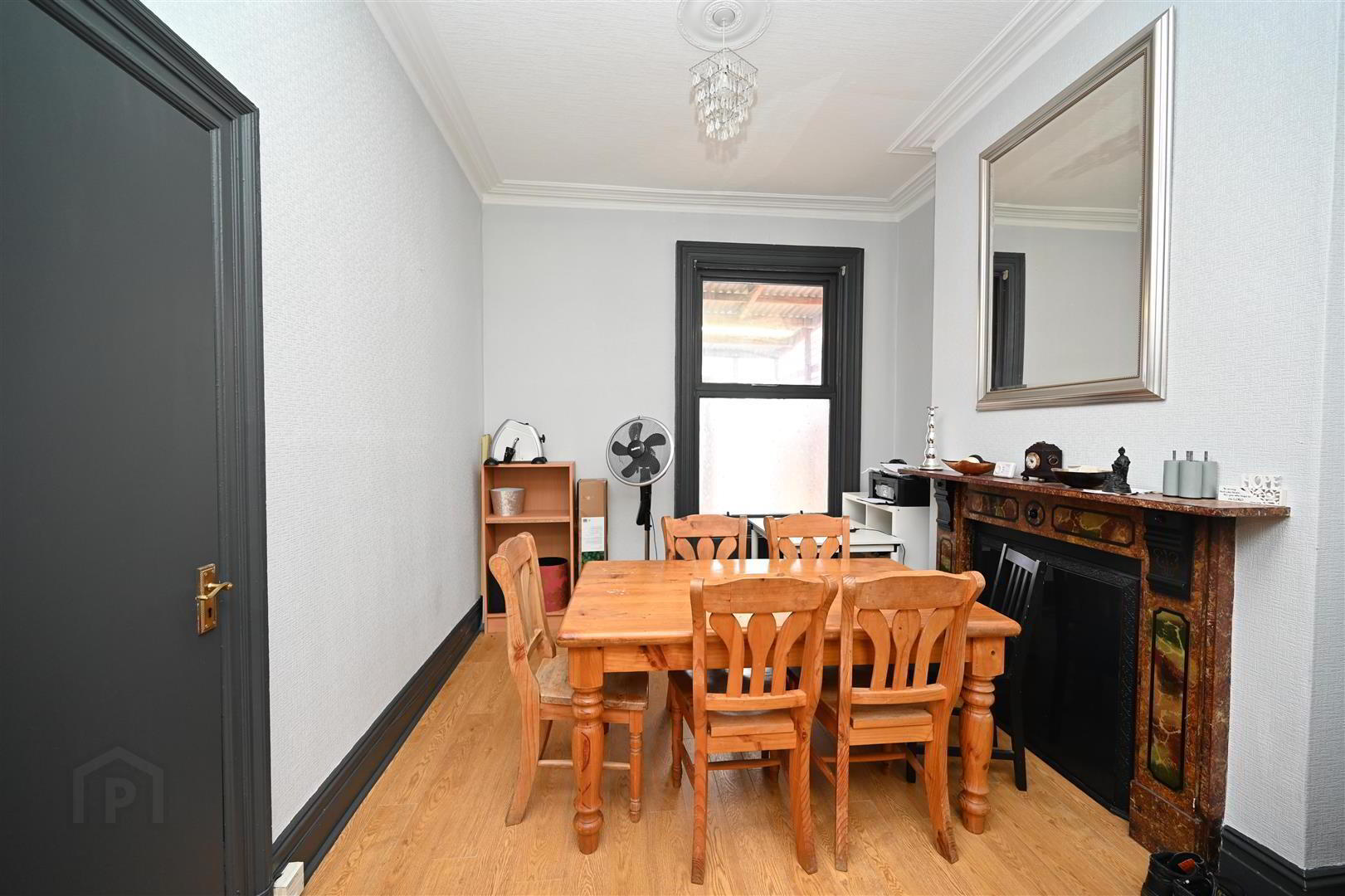 Room 3, 9 Eglantine Avenue 3 of 7