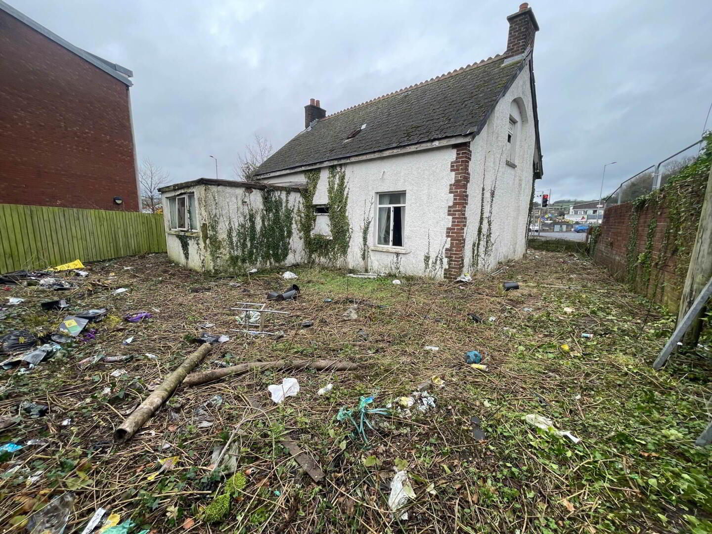 1037 Upper Newtownards Road 2 of 12