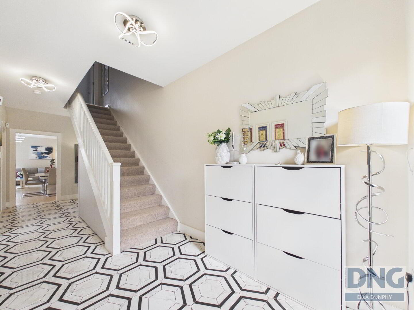 51 Rose Drive 3 of 25