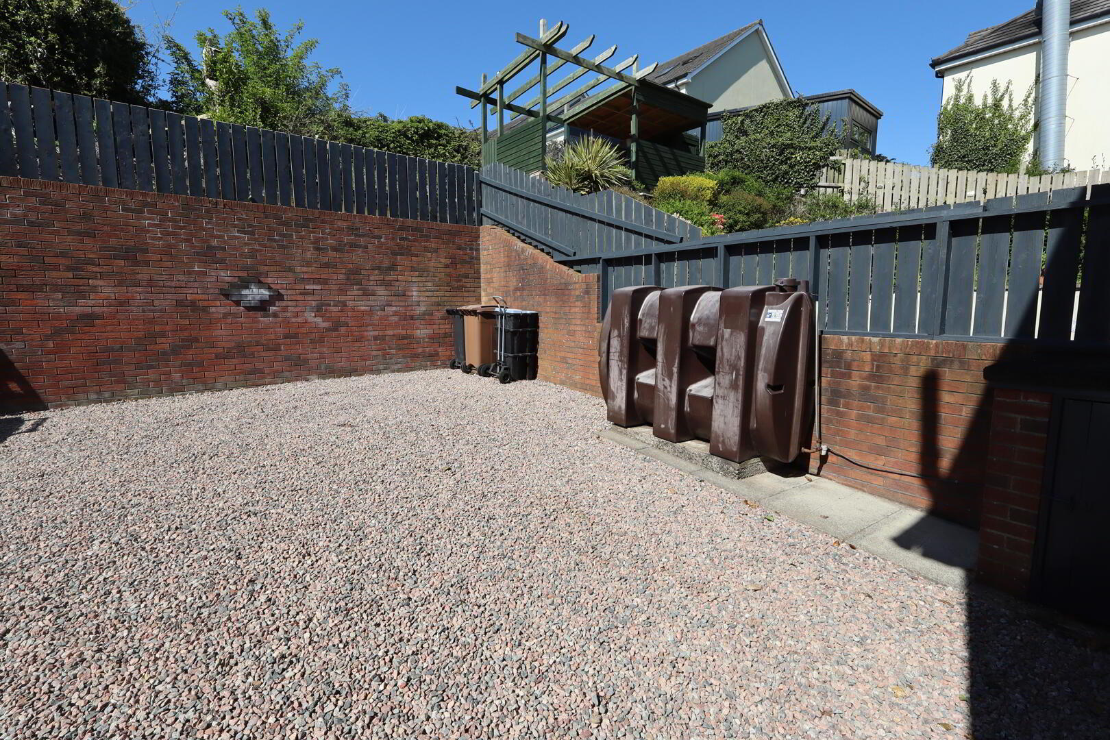 8 Old Manse Court 17 of 18
