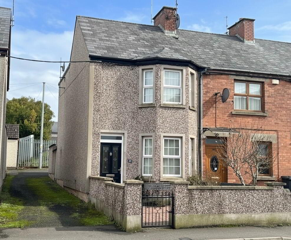 18 Larne Road 1 of 17