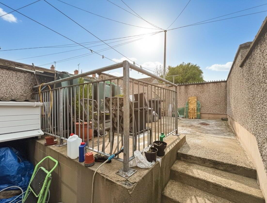 18 Larne Road 16 of 17