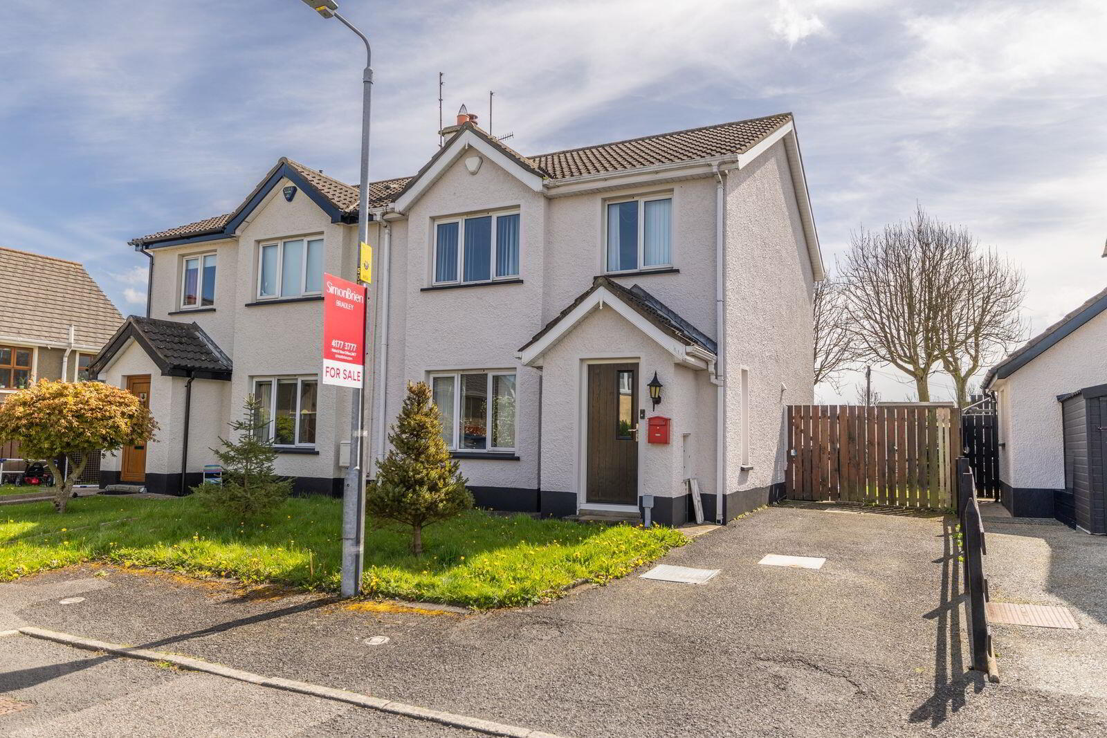 43 Jemesons Court 1 of 28