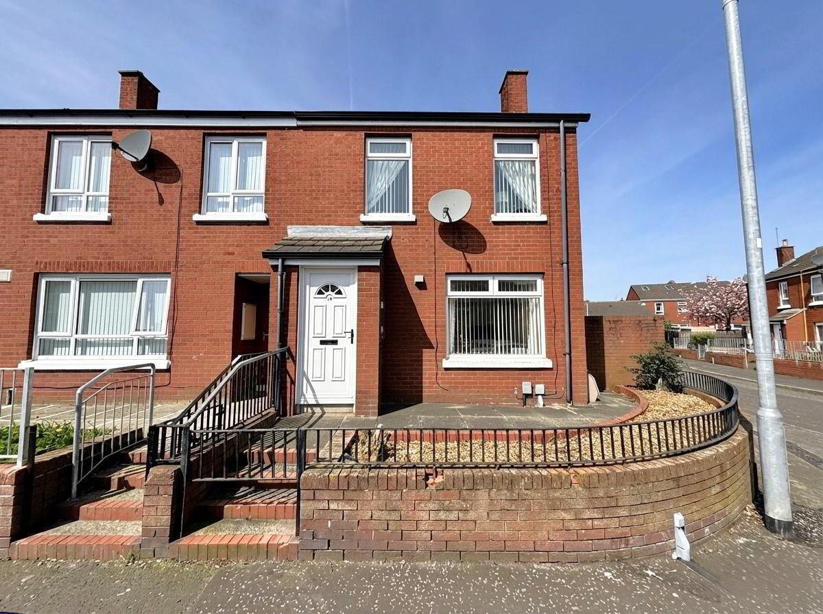10 Rosapenna Street 1 of 15